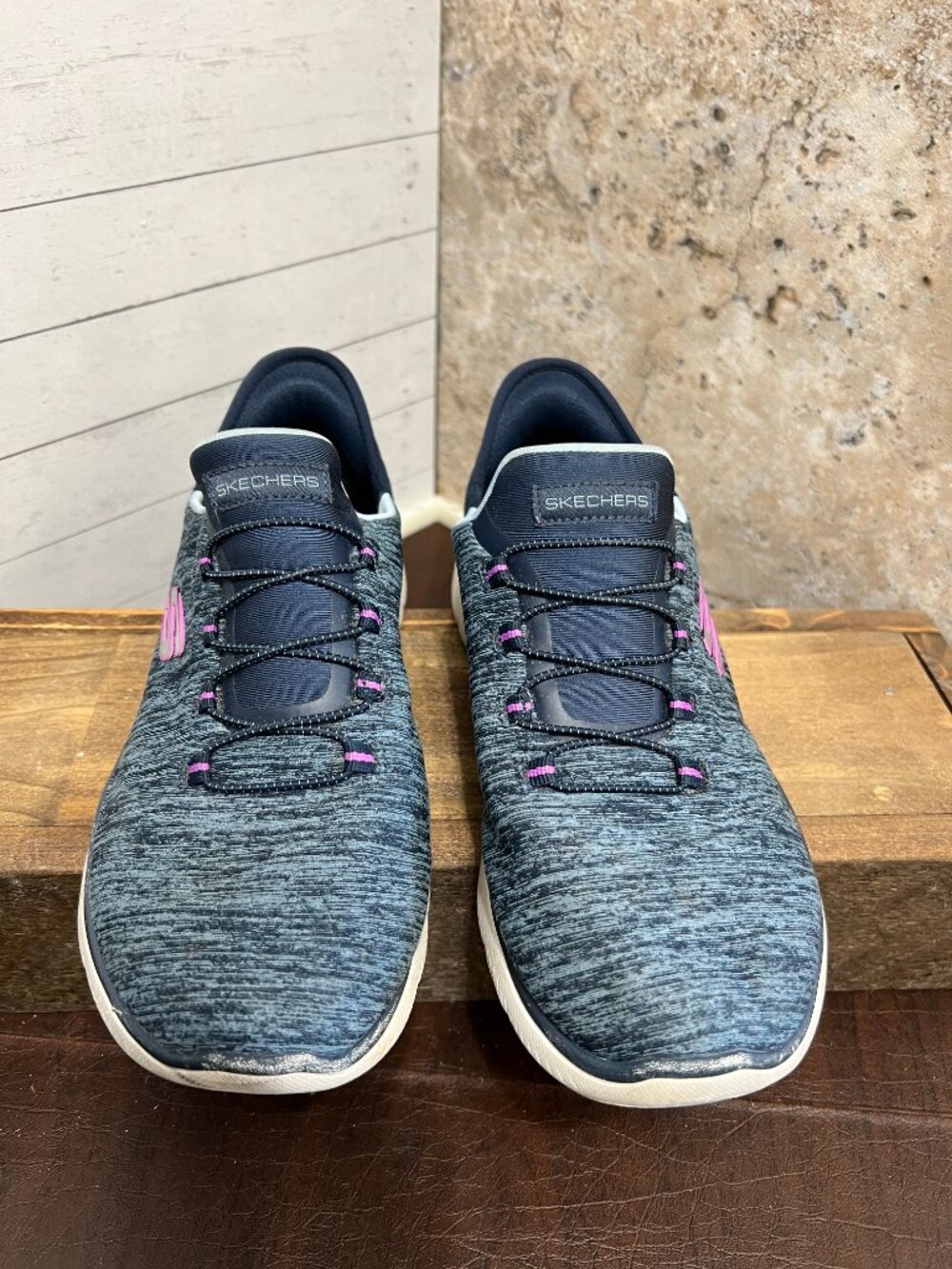 Women’s Skechers Slip-Ins Blue Sneakers Size 7.5